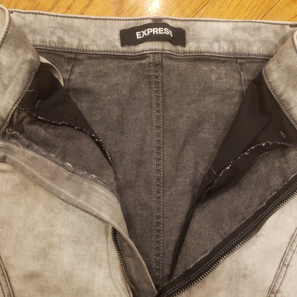 Express Skirt Size 4 πββ¬ - Picture 5 of 7